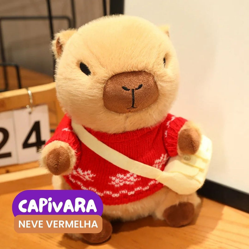 Capivara de Pelúcia com Roupa e Bolsinha